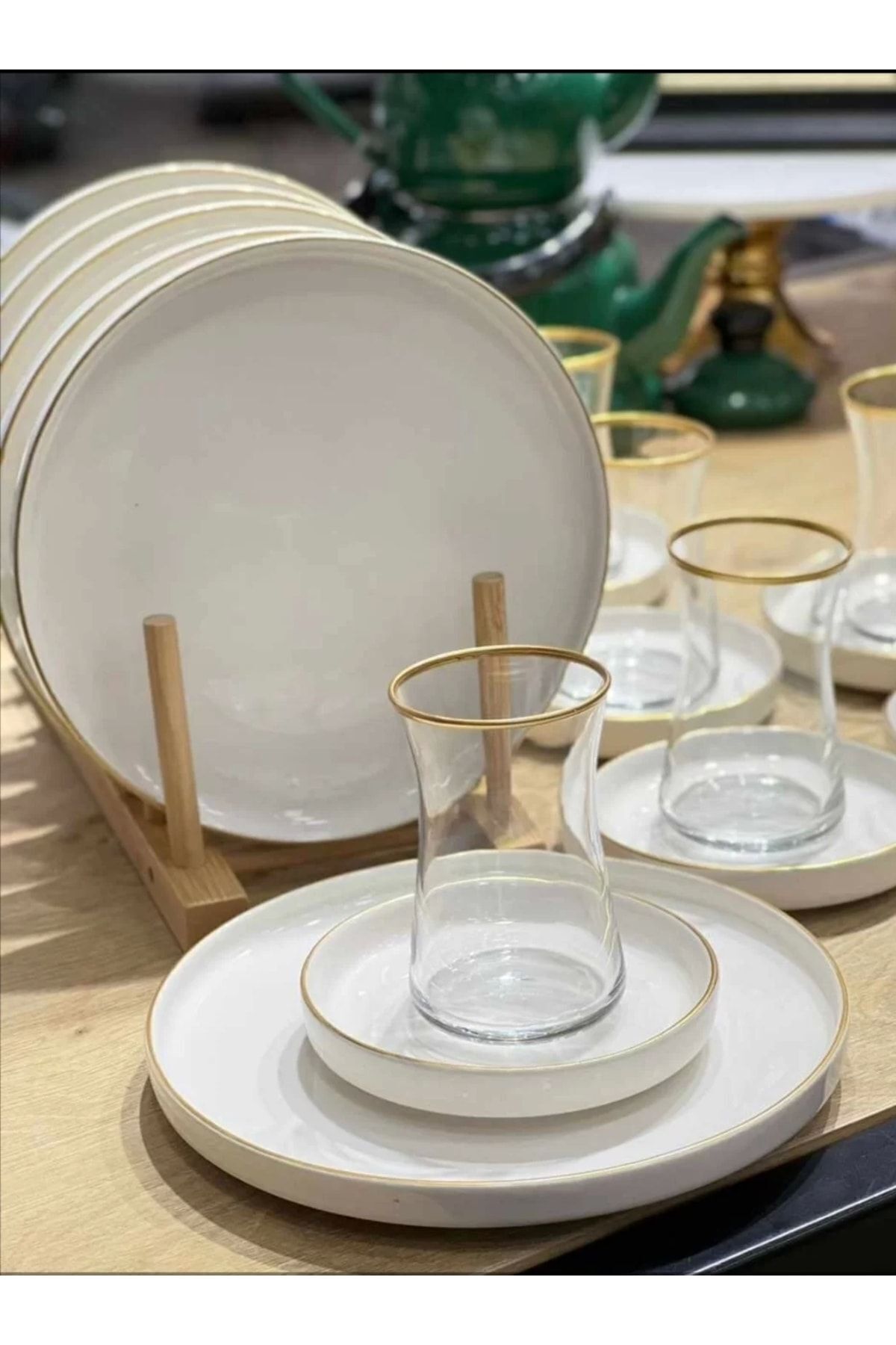 18 Parça Yaldızlı Master Çay Pasta Takımı