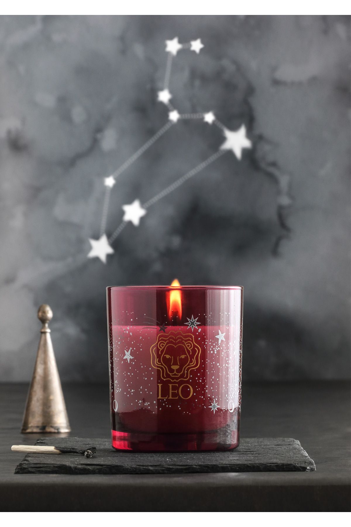 Magic Of Sky Leo Aslan Vanilya Kokulu Mum 150 Gr.