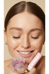 E Vitamini ve Kuşburnu Yağı Dudak Kremi ve Peelingi 4,8gr,Nemlendirici,Makyaj Bazı